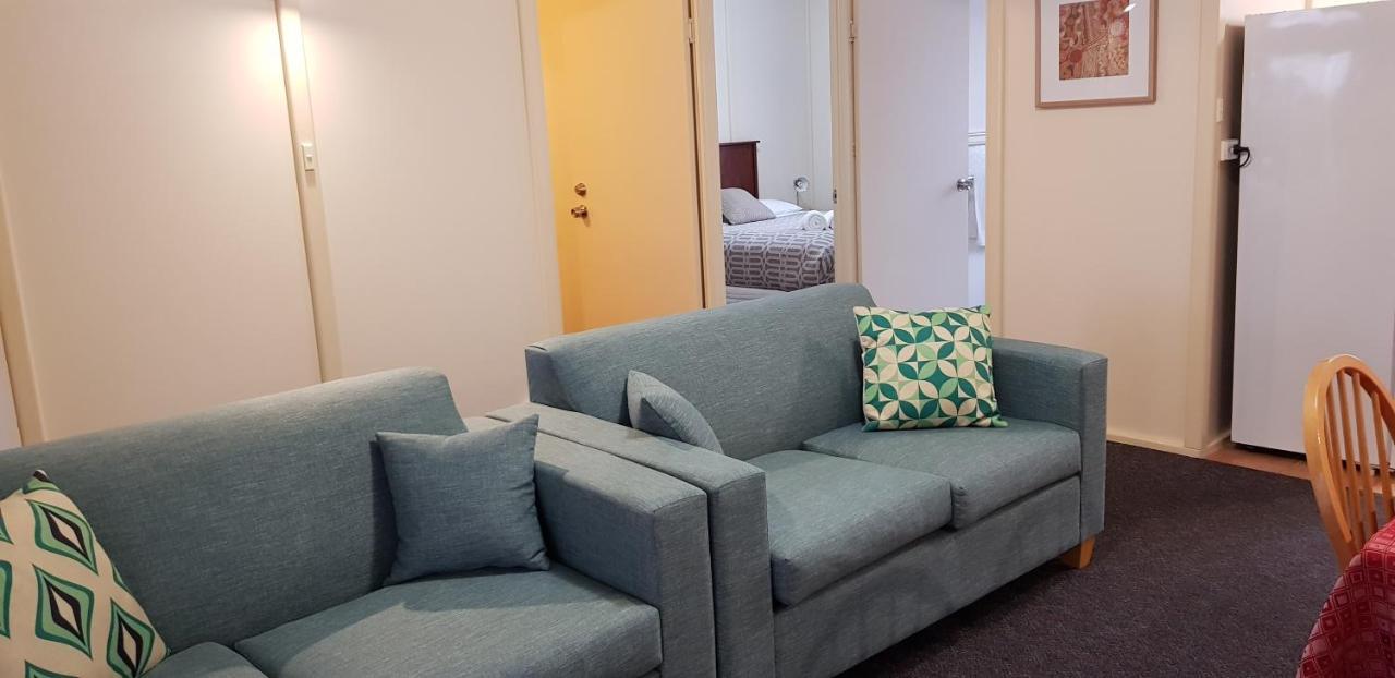 Park Avenue Holiday Units Олбани Екстериор снимка