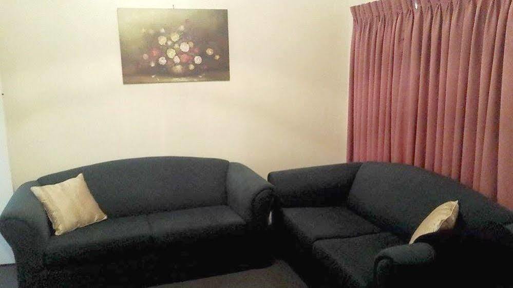 Park Avenue Holiday Units Олбани Екстериор снимка
